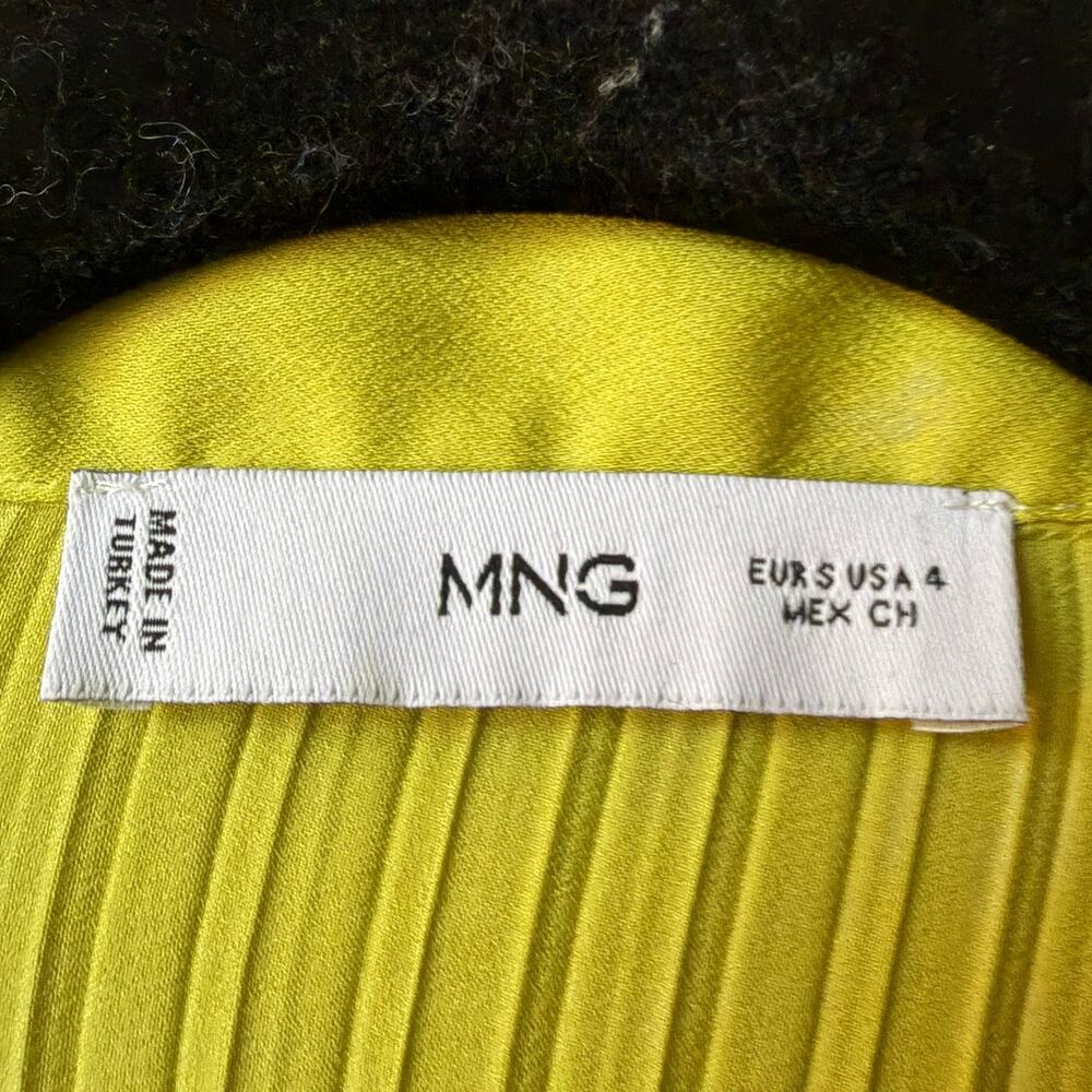 Mango Chartreuse Accordion Pleated Button Up Shirt Size 4 - Picture 4 of 6